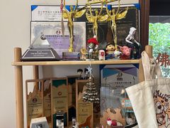-SAFARI COFFEE
