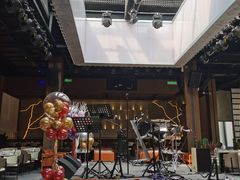 -洛缦音乐餐厅(工业展览馆万象城店)