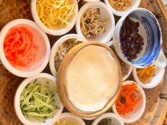 -包整·丝娃娃(一览甲秀楼风景店)