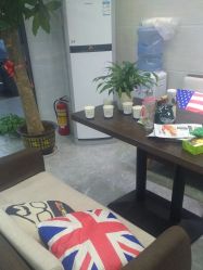 -痘院士专业祛痘皮肤管理