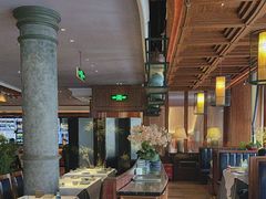 -八府香鸭·啫啫煲(华山路店)