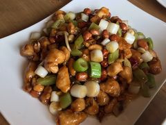 宫保鸡丁-東舍食唐精品陕菜馆