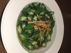 -梧桐树下(云锦世家店)