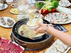 -濠轩阁特色生蚝火锅(水湾路店)