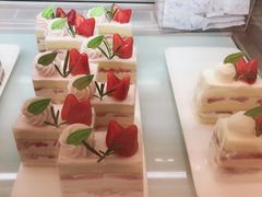 -花花卷卷·鲜食蛋糕(静安久光百货店)