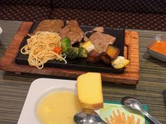 -豪客来牛排(府河店)