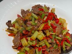 小炒黄牛肉-小城故事·地道宁波味(月湖盛园店)