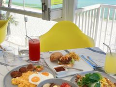 -The Sunny Side Cafe Station 1