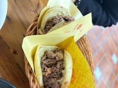 -金卯白肉罩火烧