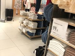 -优衣库(青岛伟东乐客城店)