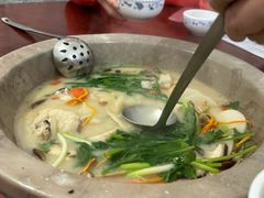 -姚记抚仙湖石锅鱼庄