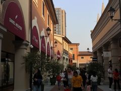 -佛罗伦萨小镇广佛名品奥特莱斯(疏港路店)