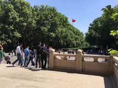 主楼门前-北京航空航天大学-图书馆