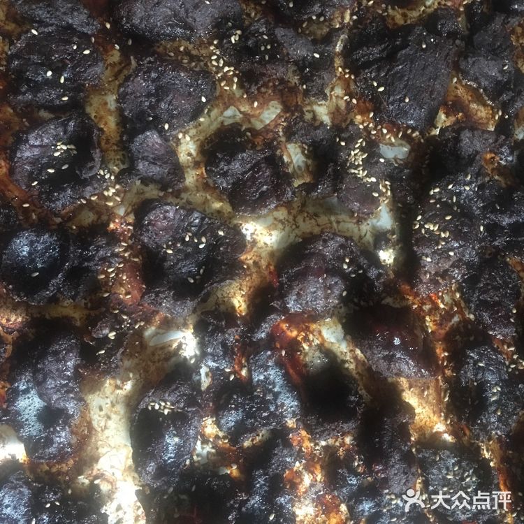 又香又脆太好吃了。拿出隔天晩上拌好的牛肉