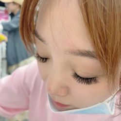 -七彩虹美甲美睫 半永久