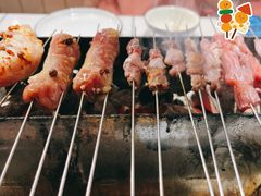 -喜悦小串丹东小黄牛海鲜烧烤大排档(民主广场店)