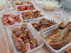 -蓝精灵饺子店