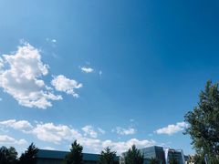 -马路边边 传媒大学店