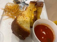 -The Sunny Side Cafe Station 1