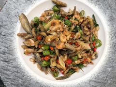 -湖南人家湘菜馆(镇江路店)