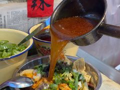 -柳州肥姨妈大骨螺蛳粉(东靖路店)