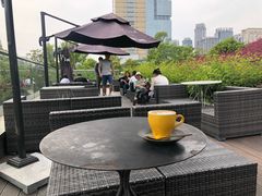 -UNI UNI(环亚凯瑟琳店)