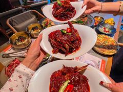 -草家酱蟹炭火烤肉店(珲春南路一店)