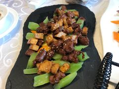 -湖庭壹品鸭王·传统北京烤鸭·别墅私房菜·庭院宵夜(江宁店)