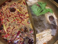 -沸炉重庆老火锅(军事博物馆店)