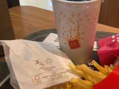 -麦当劳(哈西万达店)