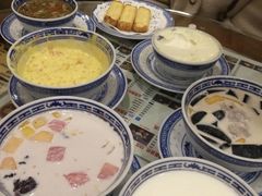 -捷信牛奶甜品世家(学府店)