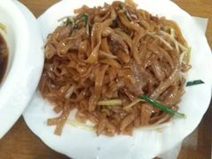干炒牛河-粤仔湾砂锅粥(滨湖万达店)