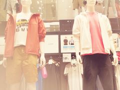 -优衣库(深圳万象天地旗舰店)