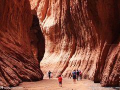 -天山神秘大峡谷