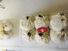 -白玉兰食品甜凤店(合生汇店)