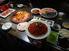 -红九格老火锅(三峡广场店)