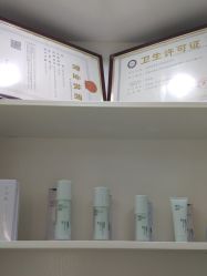 -苗医生专业祛痘·皮肤管理