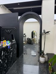 -Hair Co.一间沙龙