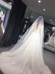 -艾米丽婚纱礼服