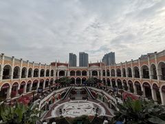 -佛罗伦萨小镇广佛名品奥特莱斯(疏港路店)