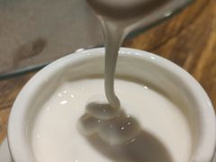 滇越自制酸奶-滇越乘象云南餐厅(豆各庄店)