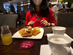 -三亚湾海居铂尔曼度假酒店