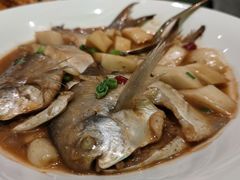 家烧白扁中鲳鱼-甬府小鲜(万象城店)