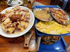 骟鸡起片-广宁炭炉鸡煲·富临门饭店