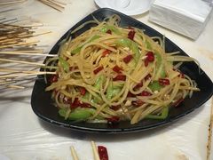 -老街烧烤大排档·地道湖北菜·龙虾馆(汉口火车站店)