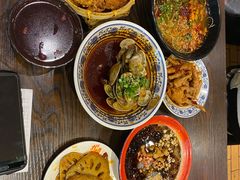 花甲-爆炸头阿姨小四川正宗川味小吃(无任何分店)