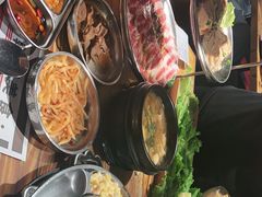 -青瓦炭韩潮烤肉(花园道店)