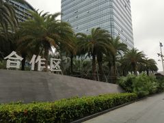 -长富金茂大厦