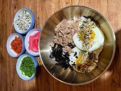 -明洞阿姨·韩式酱蟹烤肉·创意料理(三元桥店)