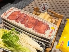 -沙胆彪炭炉牛杂煲(上海日月光广场店)